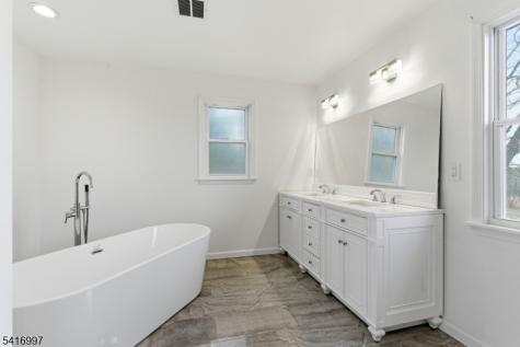 2 Rossi Drive Clinton NJ 08809