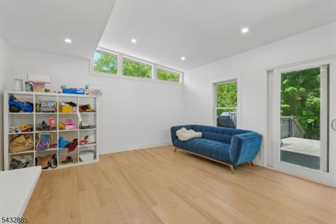 215 Exeter Way Hillside NJ 07205