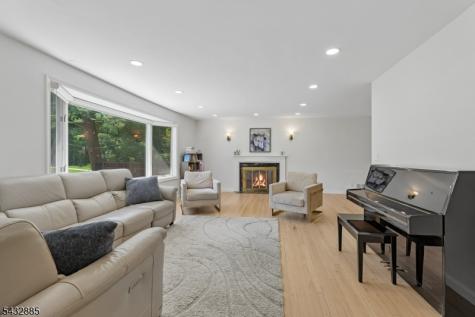 215 Exeter Way Hillside NJ 07205