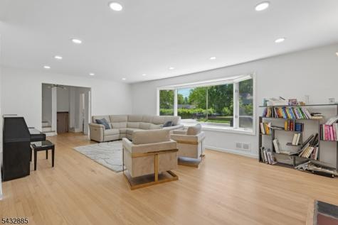 215 Exeter Way Hillside NJ 07205