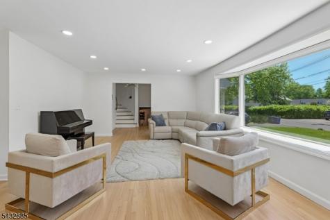 215 Exeter Way Hillside NJ 07205