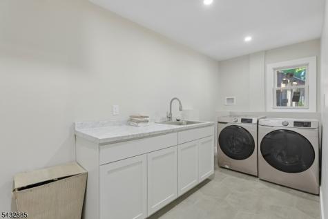215 Exeter Way Hillside NJ 07205