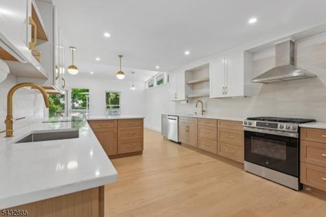 215 Exeter Way Hillside NJ 07205