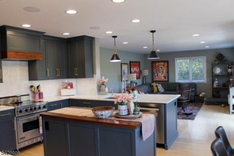 9 Cox Lane Hopatcong NJ 07821