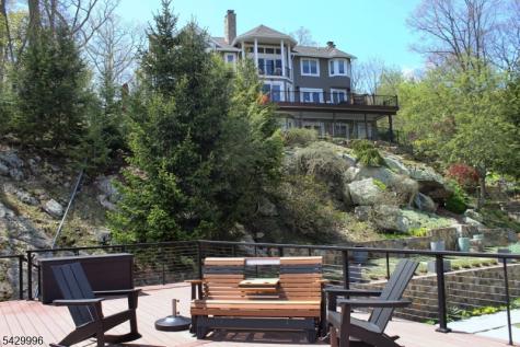 9 Cox Lane Hopatcong NJ 07821