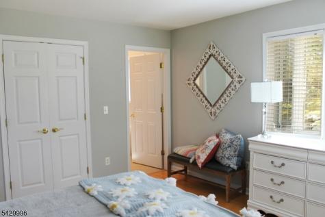 9 Cox Lane Hopatcong NJ 07821