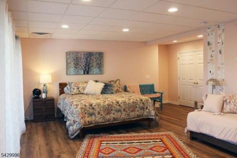 9 Cox Lane Hopatcong NJ 07821