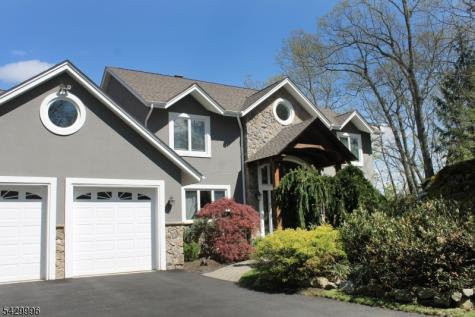 9 Cox Lane Hopatcong NJ 07821