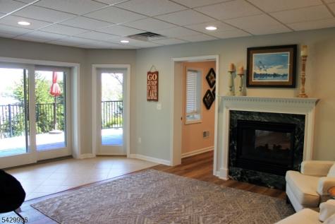 9 Cox Lane Hopatcong NJ 07821