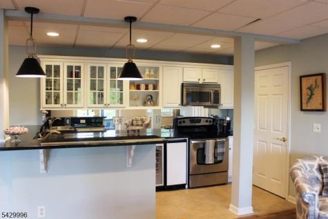 9 Cox Lane Hopatcong NJ 07821
