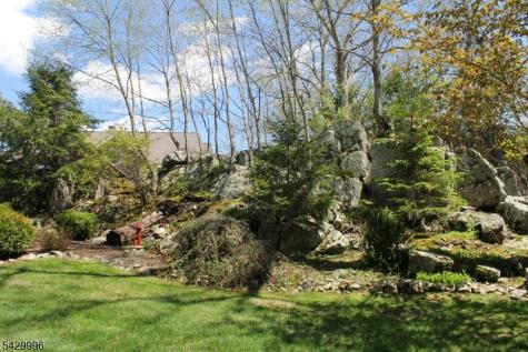 9 Cox Lane Hopatcong NJ 07821