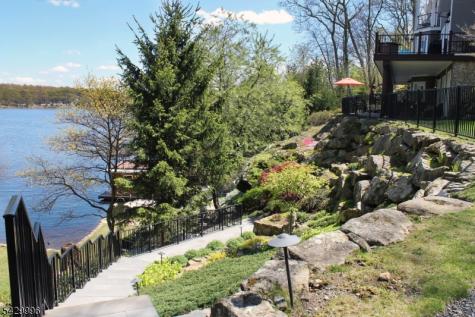 9 Cox Lane Hopatcong NJ 07821