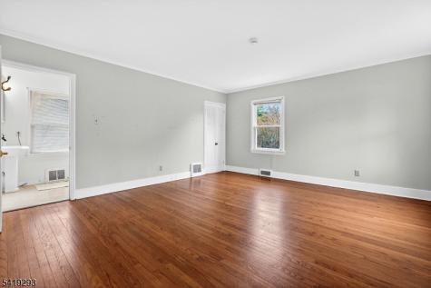 337 Boulevard Pequannock NJ 07444