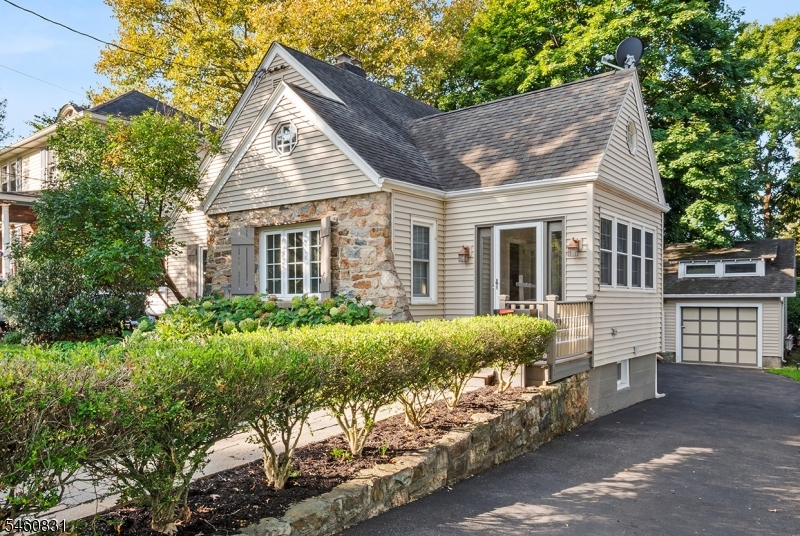 96 Pickford Avenue Phillipsburg NJ 08865