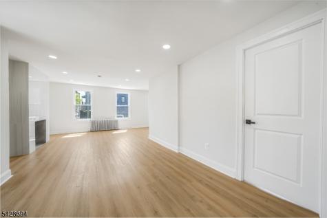 171 20TH Avenue Paterson NJ 07501