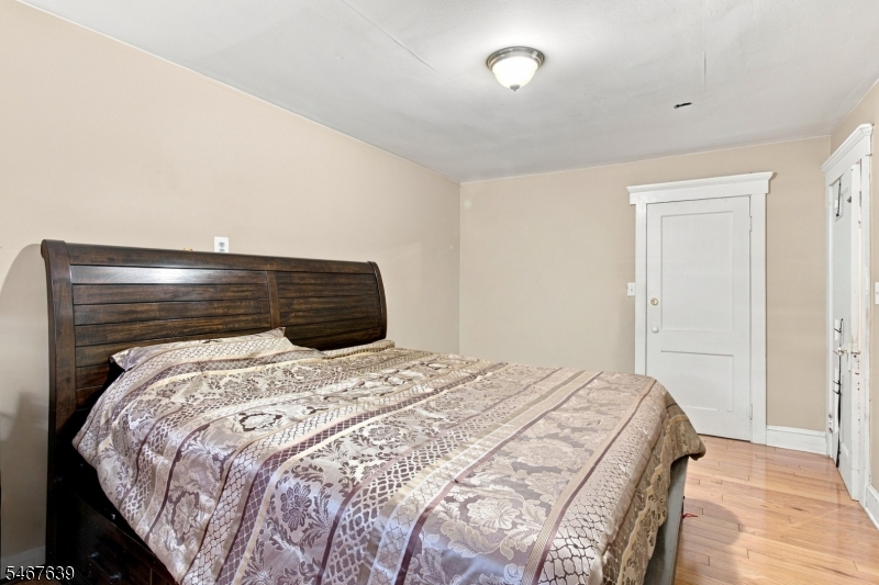 527 529 West Field Avenue Elizabeth NJ 07208