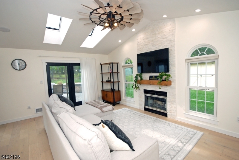39 Susquehanna Trail Branchburg NJ 08876
