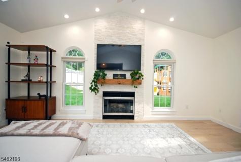 39 Susquehanna Trail Branchburg NJ 08876