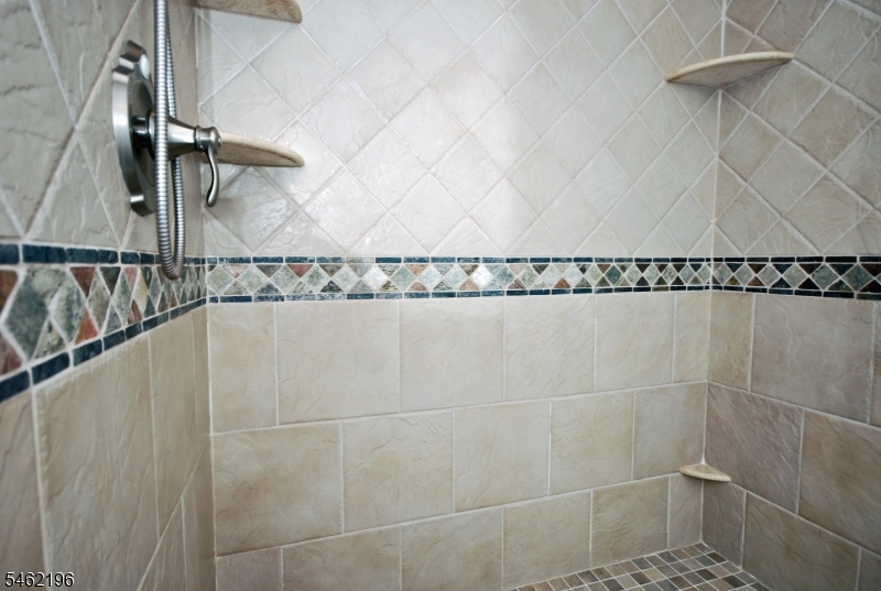 39 Susquehanna Trail Branchburg NJ 08876