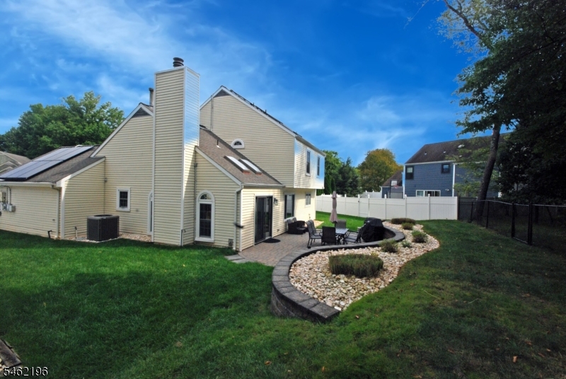 39 Susquehanna Trail Branchburg NJ 08876