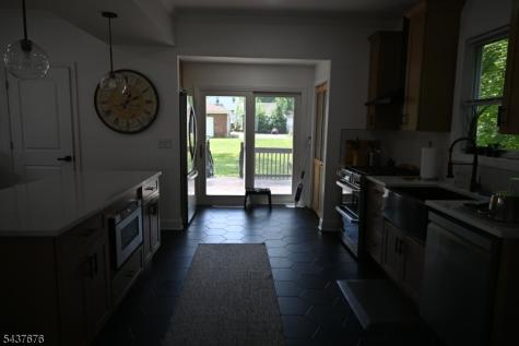721 Summit Street Linden NJ 07036