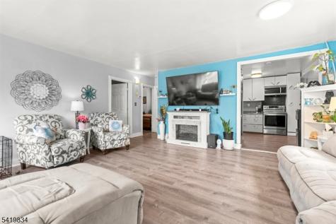 34 Ling Street Woodbridge NJ 08863