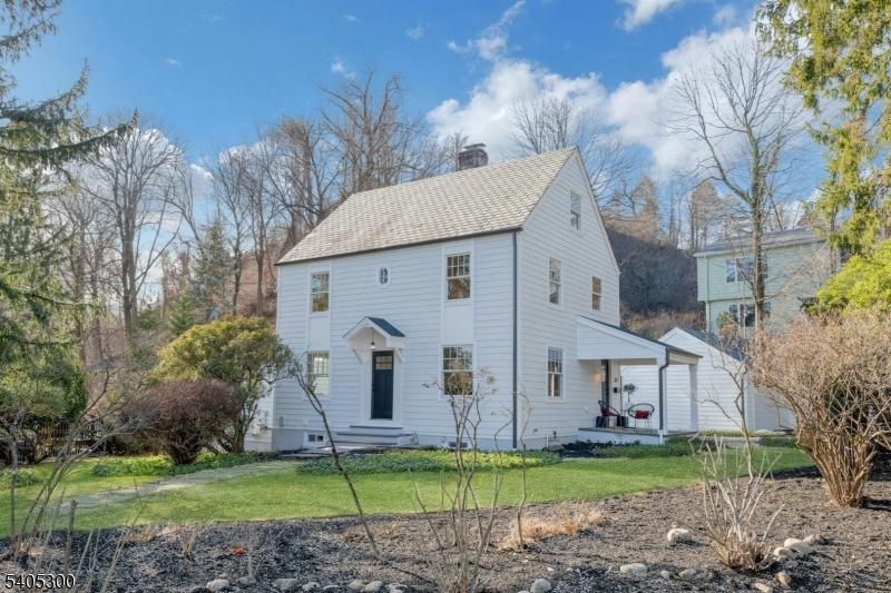 30 Edgecliff Road Montclair NJ 07043