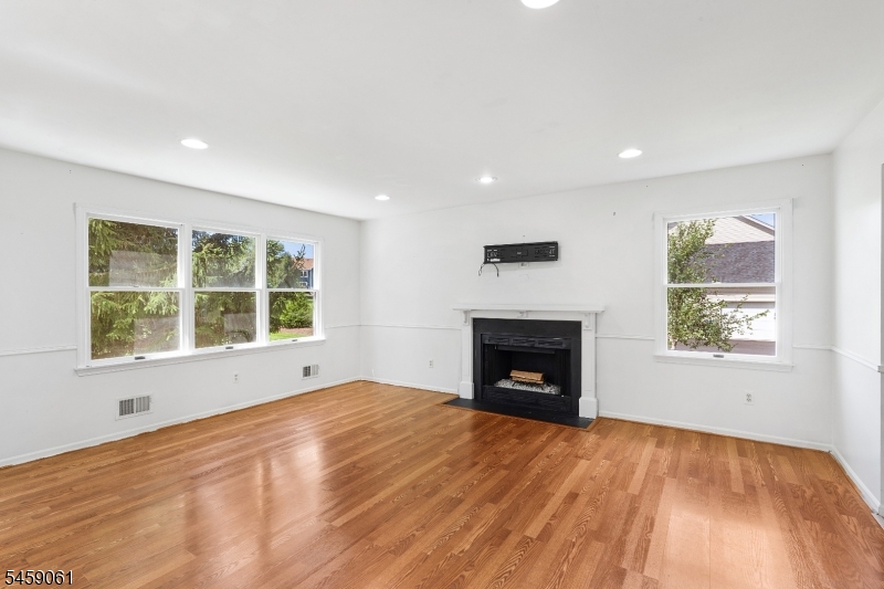 61 Rock Road Washington NJ 07853