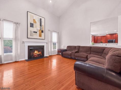 1 Tanager Drive Raritan NJ 08551