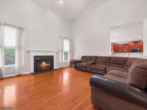 1 Tanager Drive Raritan NJ 08551