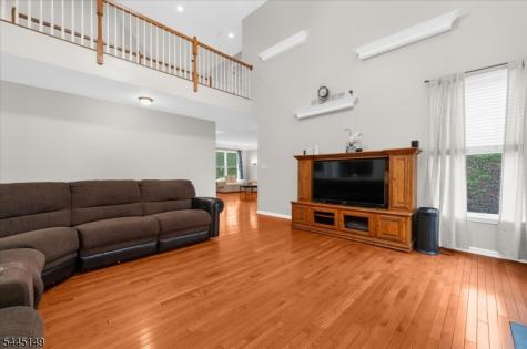 1 Tanager Drive Raritan NJ 08551