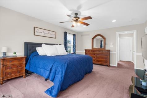 1 Tanager Drive Raritan NJ 08551