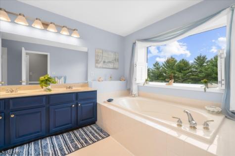 1 Tanager Drive Raritan NJ 08551