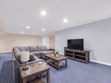1 Tanager Drive Raritan NJ 08551