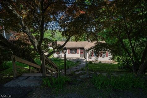 58 Tamarack Trail Hardyston NJ 07460