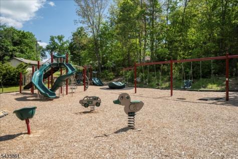 58 Tamarack Trail Hardyston NJ 07460
