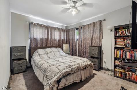 382 Amherst Street East Orange NJ 07018
