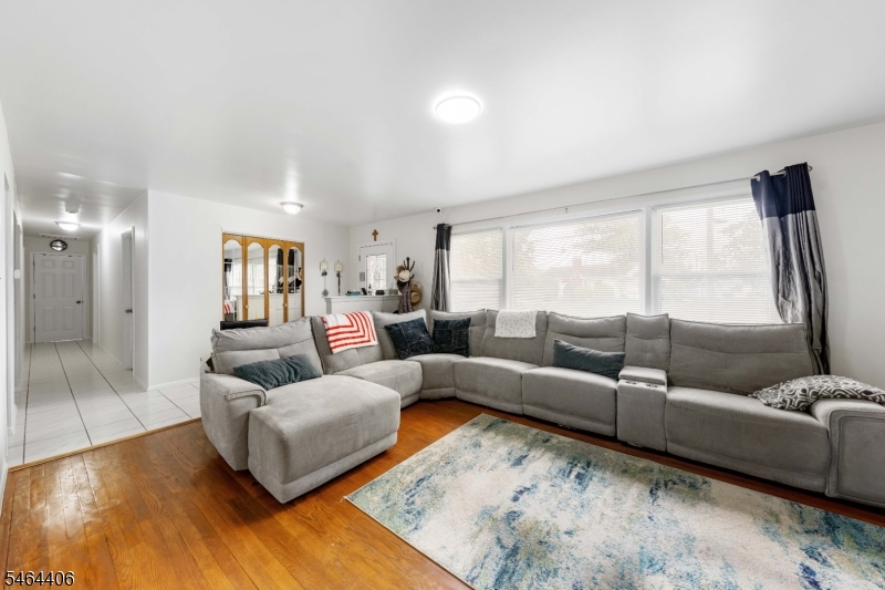 25 Lawrence Place Freehold NJ 07728