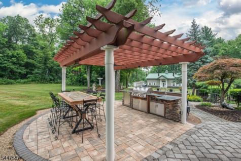 1 Evergreen Drive Chester NJ 07930
