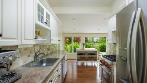 75 Seney Drive Bernardsville NJ 07924