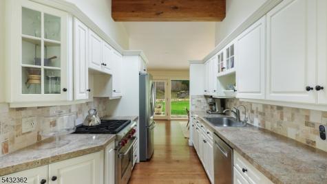 75 Seney Drive Bernardsville NJ 07924