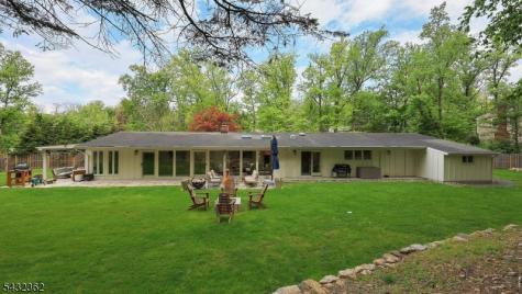 75 Seney Drive Bernardsville NJ 07924