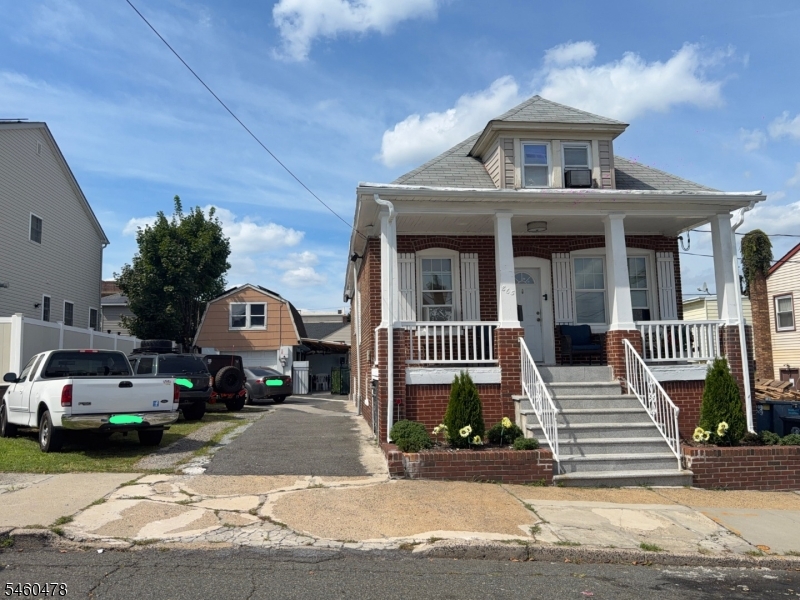 865 Birch Street Perth Amboy NJ 08861