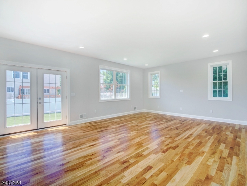 735 Vernon Avenue Kenilworth NJ 07033