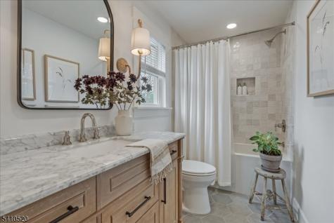 7 Daly Road Chester NJ 07931