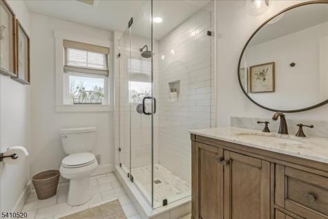 7 Daly Road Chester NJ 07931