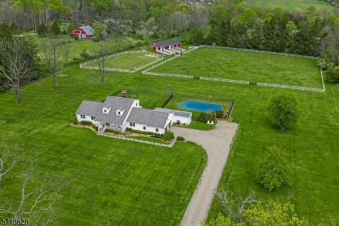7 Daly Road Chester NJ 07931
