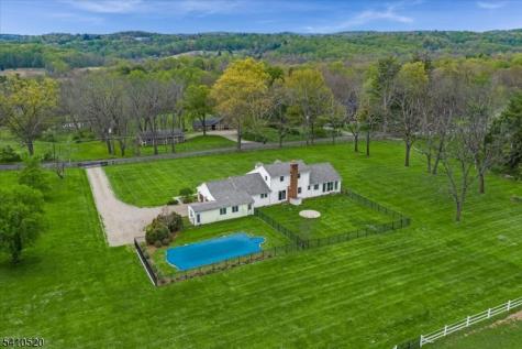 7 Daly Road Chester NJ 07931