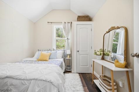 51 Goldfinch Lane West Milford NJ 07421