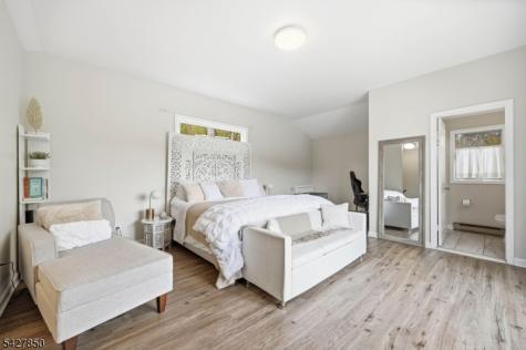 51 Goldfinch Lane West Milford NJ 07421